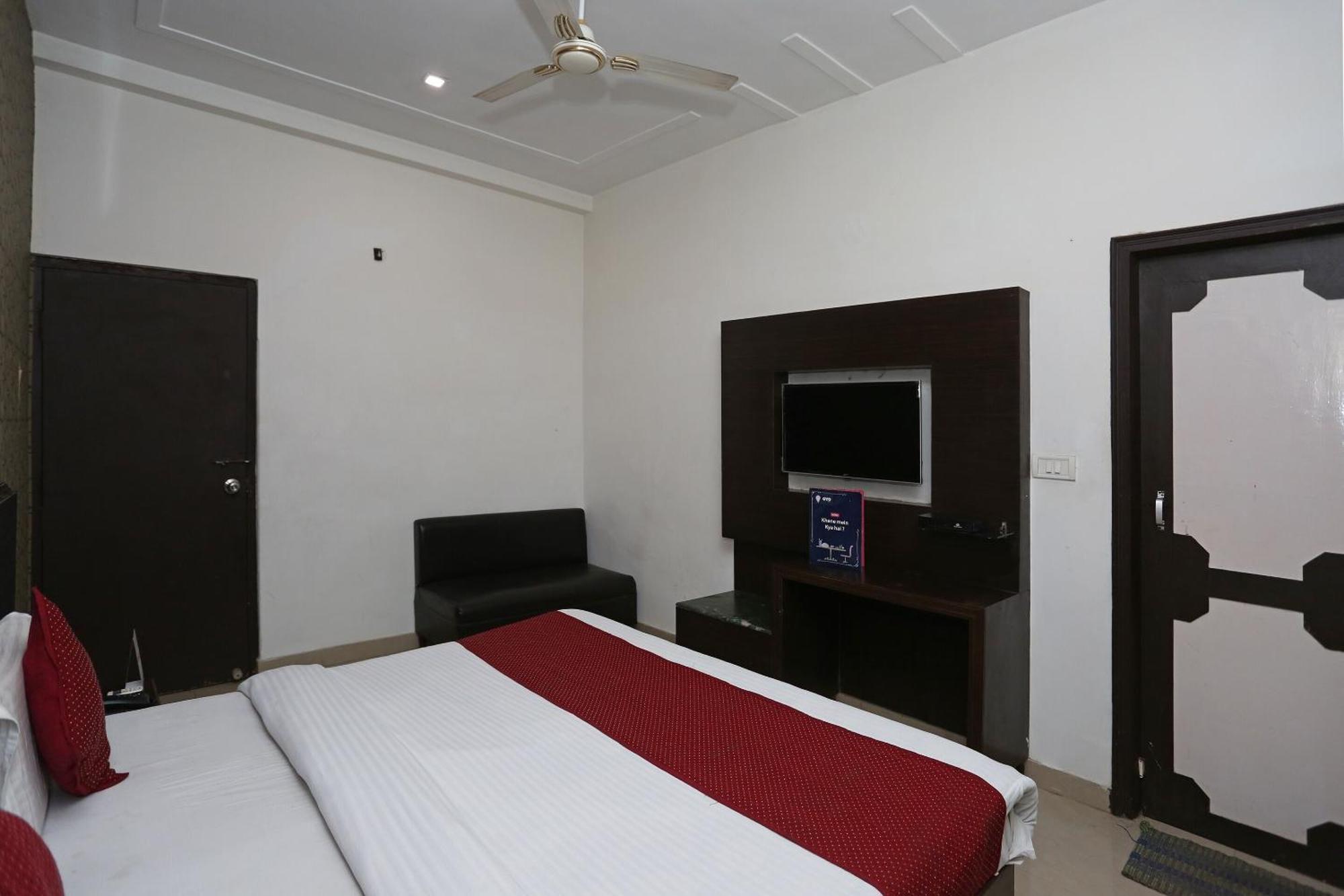 Hotel O Kanha Continental Agra  Exteriör bild
