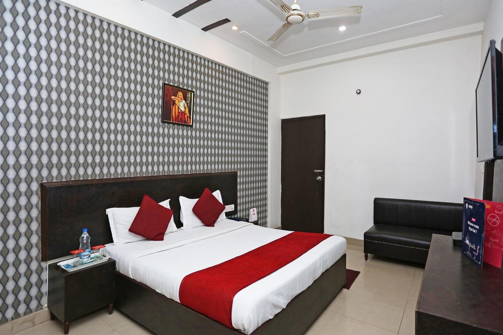 Hotel O Kanha Continental Agra  Exteriör bild