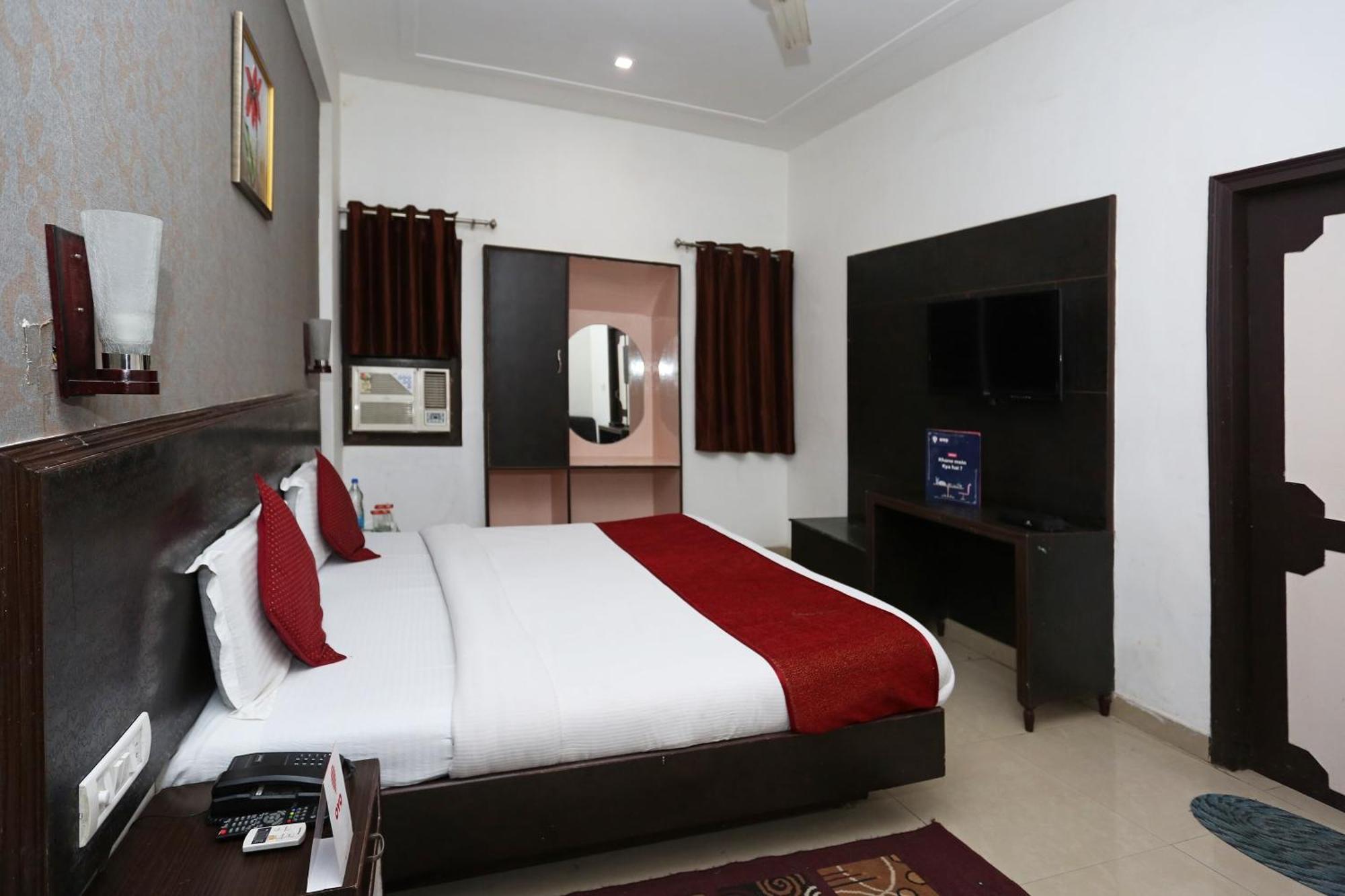 Hotel O Kanha Continental Agra  Exteriör bild