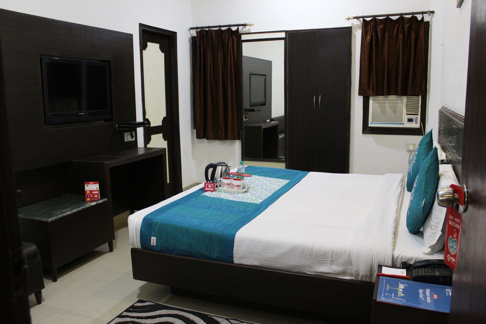 Hotel O Kanha Continental Agra  Exteriör bild